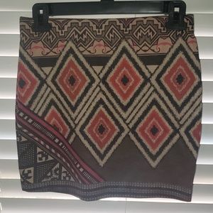 Cute geometric bodycon mini-skirt from Lulu's!